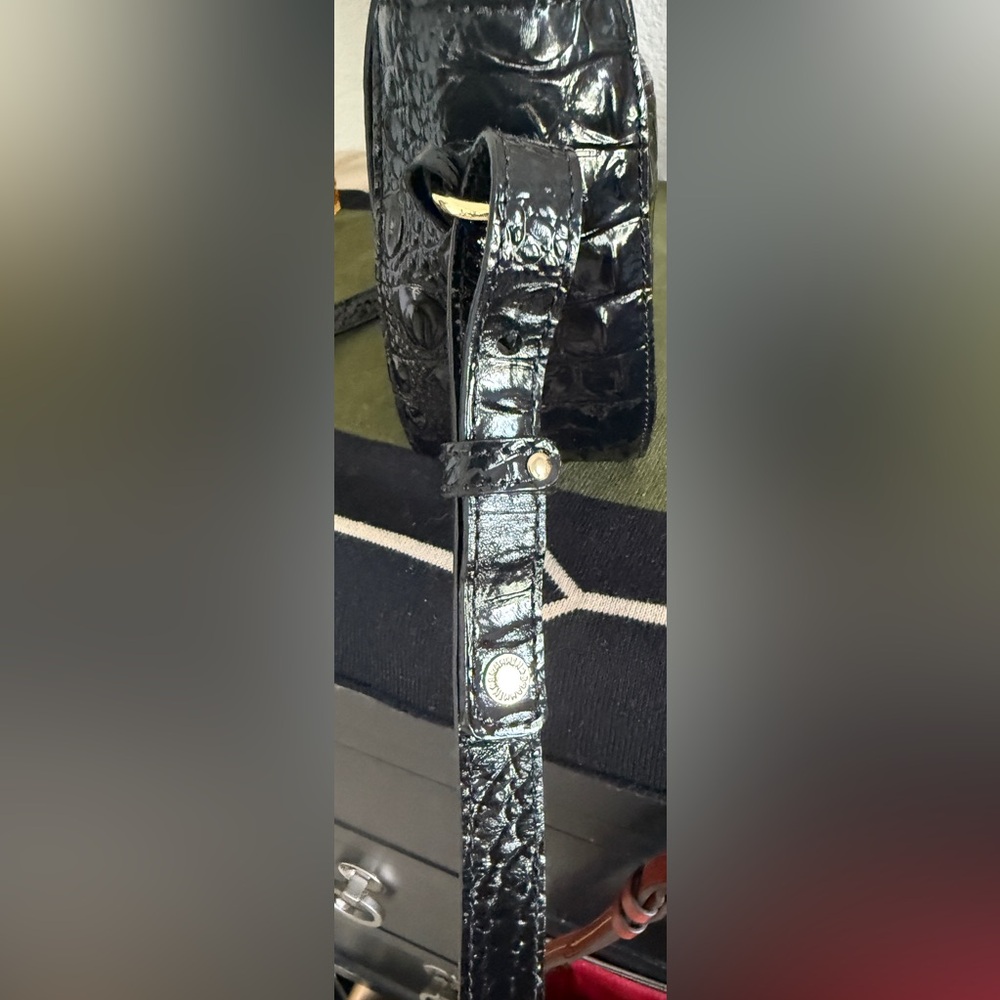 Brahmin Elegant Snake Print Crossbody Bag and Wallet Set - Picture 8 of 8